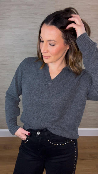 V Neck Basic Sweater - Dear GigiSCream