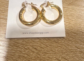 Everyday Luxe Gold Hoops - Dear Gigi